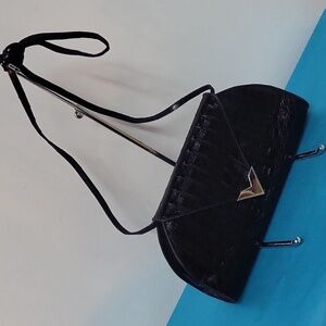 Susan Gail Shoulder Bag